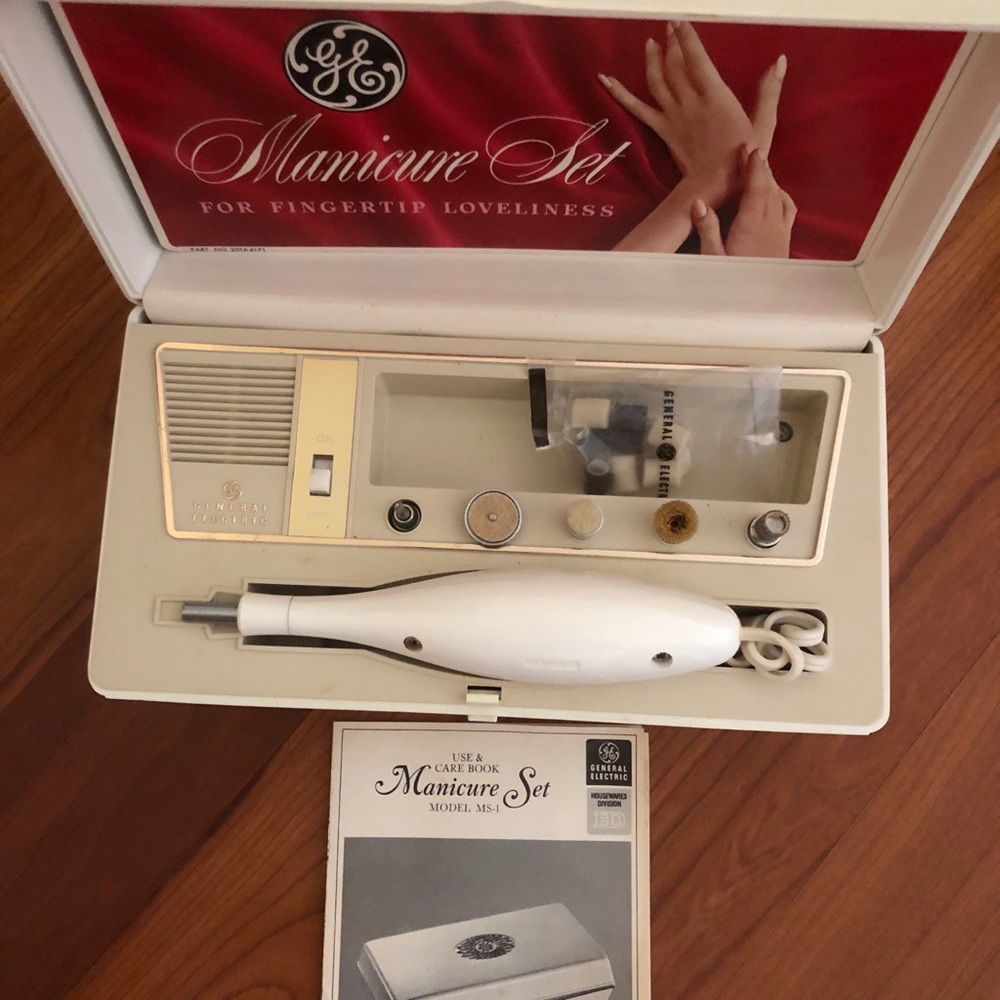 GE electric manicure set